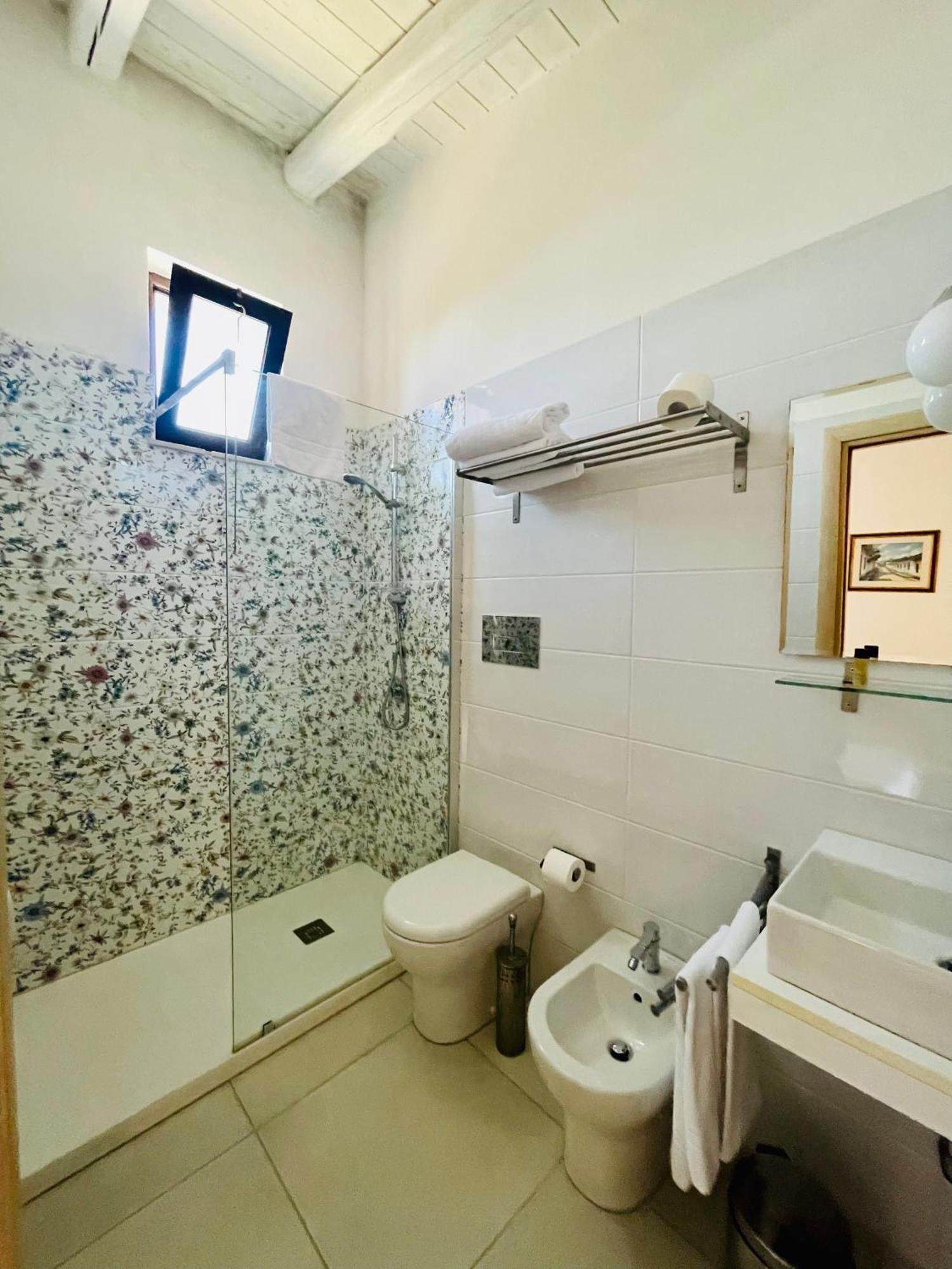 Borgo Camicia In Bed and Breakfast Barcellona-Pozzo di Gotto Buitenkant foto
